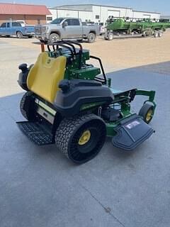 Image of John Deere Q820M equipment image 3