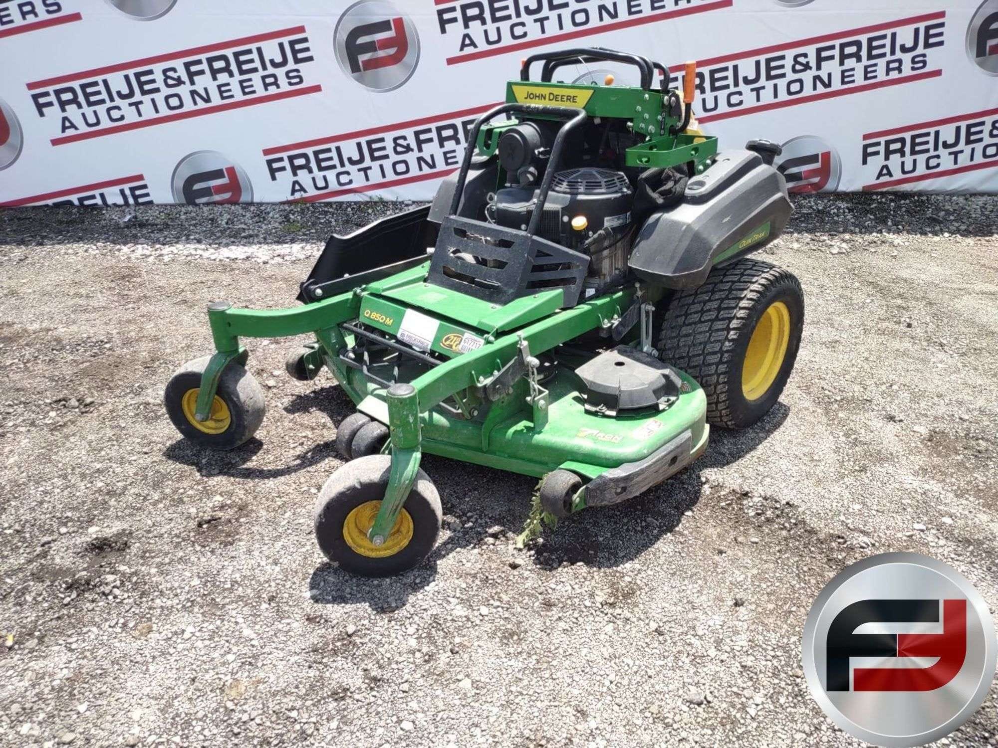 2024 John Deere Q850M Equipment Image0