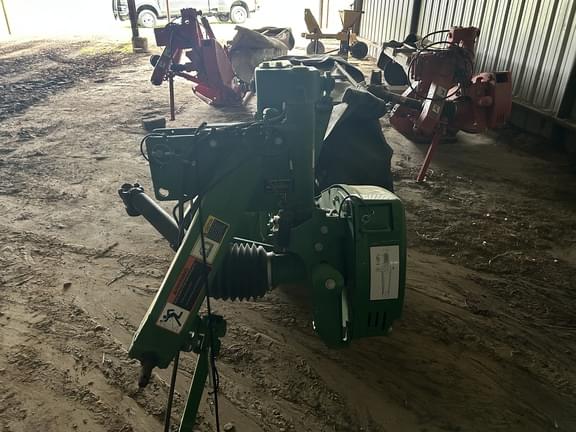 Image of John Deere R310 equipment image 3