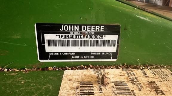 Image of John Deere R400 equipment image 1