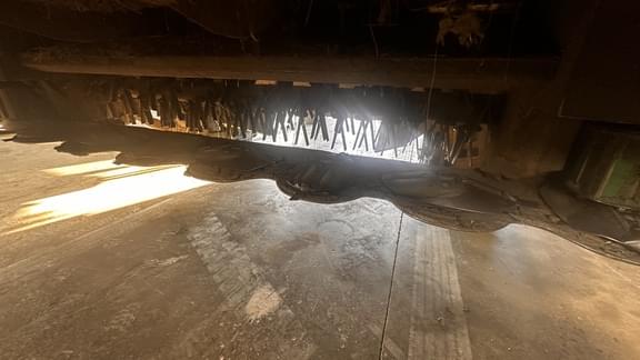 Image of John Deere R400 equipment image 3