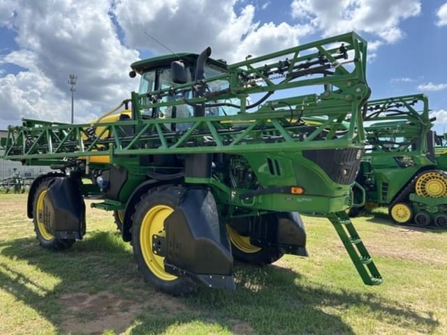 Image of John Deere R4023 equipment image 1