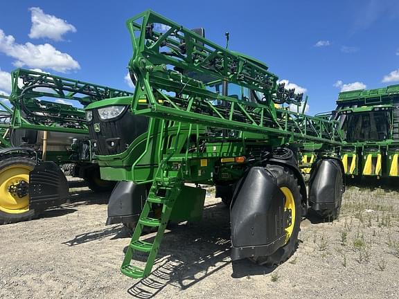 Image of John Deere R4023 equipment image 1