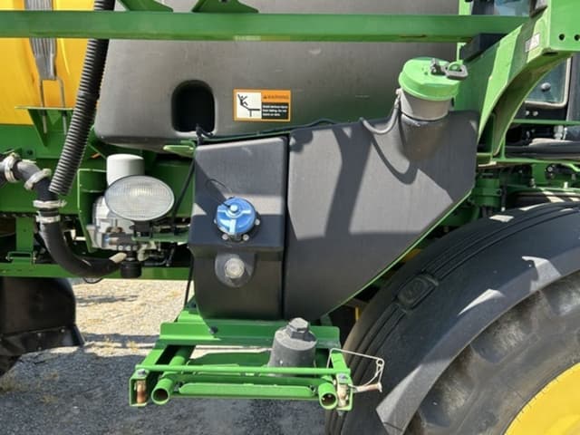Image of John Deere R4023 equipment image 4