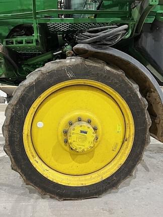 Image of John Deere R4023 equipment image 4