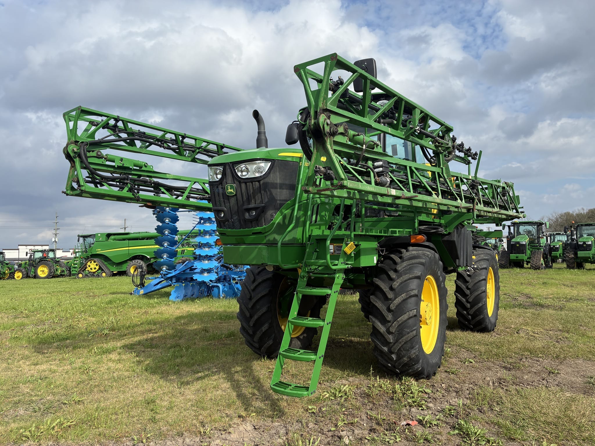 2024 John Deere R4023 Equipment Image0