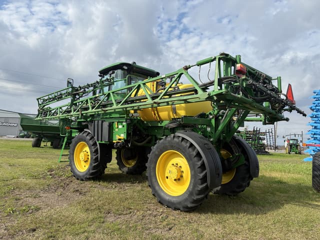 Image of John Deere R4023 equipment image 2