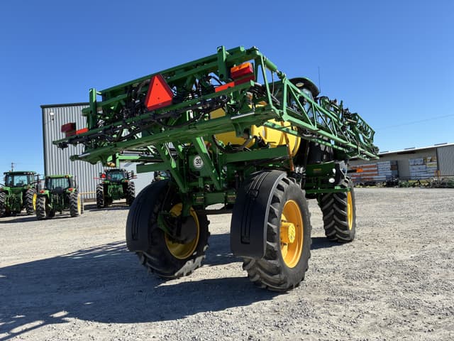 Image of John Deere R4023 equipment image 4