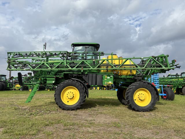 Image of John Deere R4023 equipment image 1