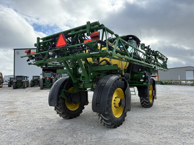 Image of John Deere R4023 equipment image 3