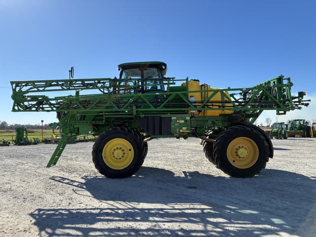 Image of John Deere R4023 equipment image 1