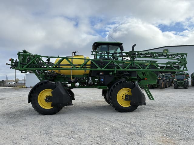 Image of John Deere R4023 equipment image 4