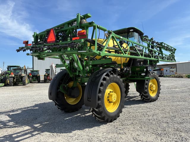 Image of John Deere R4023 equipment image 4