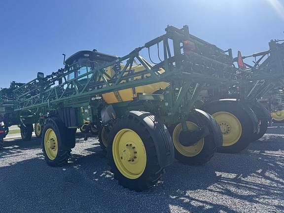 Image of John Deere R4023 equipment image 1