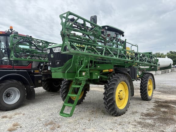 Image of John Deere R4023 equipment image 1