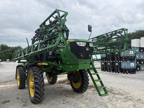 2024 John Deere R4023 Equipment Image0