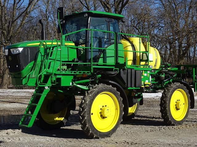 Image of John Deere R4023 equipment image 1