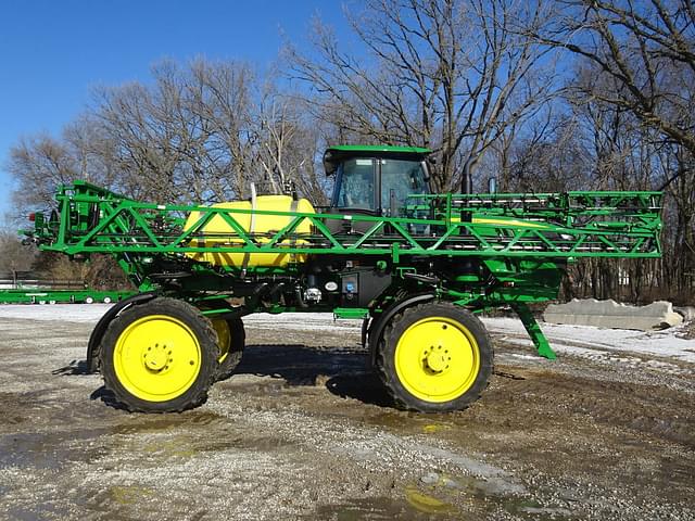 Image of John Deere R4023 equipment image 3
