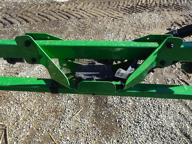 Image of John Deere R4023 equipment image 4