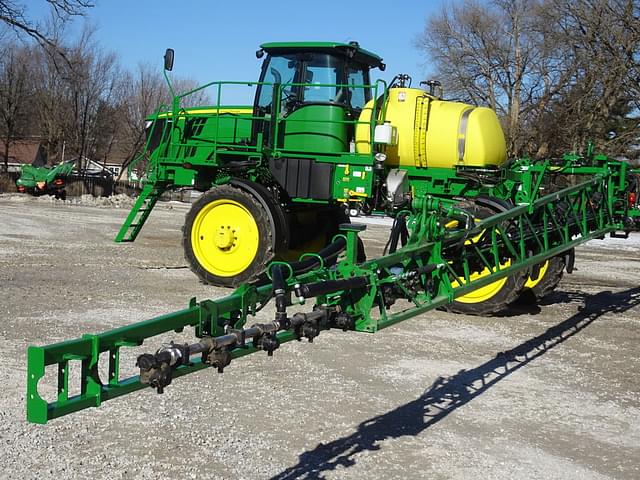 Image of John Deere R4023 equipment image 3