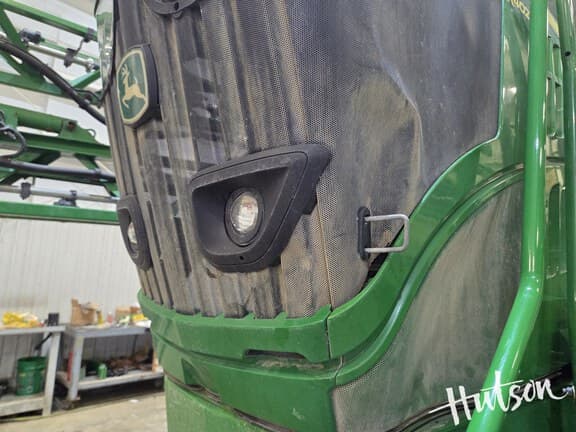 Image of John Deere R4023 equipment image 4