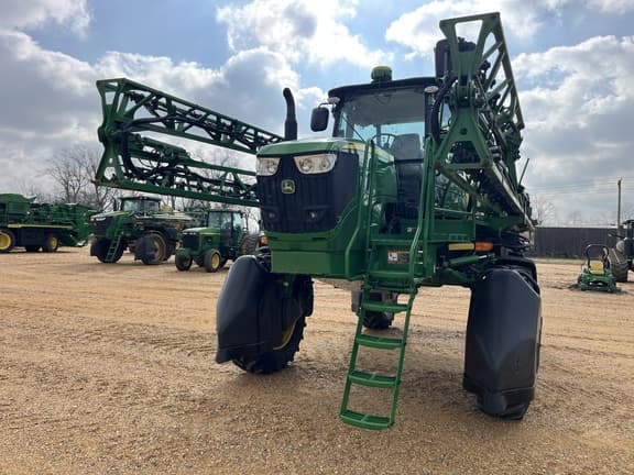 Image of John Deere R4023 equipment image 1