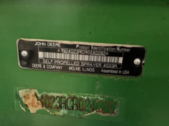 Image of John Deere R4023 equipment image 1