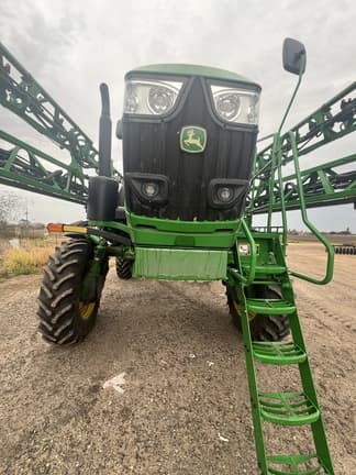 Image of John Deere R4023 equipment image 1