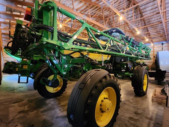 Image of John Deere R4023 equipment image 2