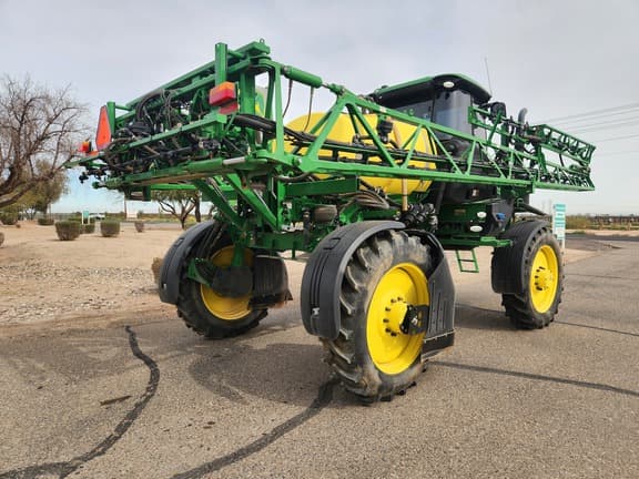 Image of John Deere R4023 equipment image 4