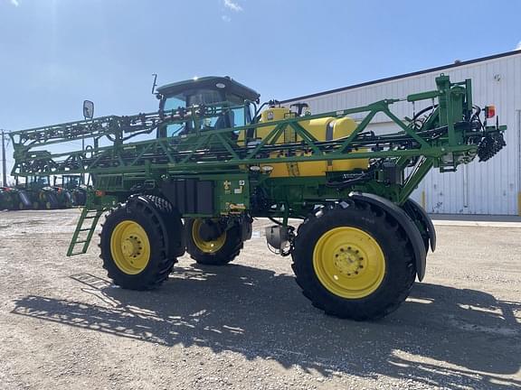 Image of John Deere R4023 equipment image 1