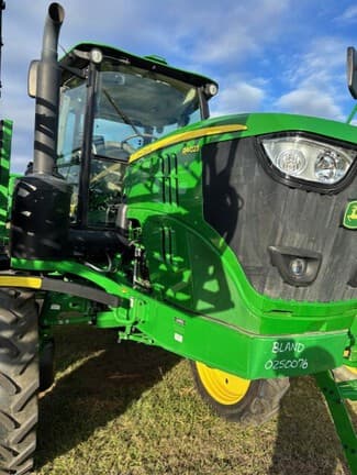 Image of John Deere R4023 equipment image 1