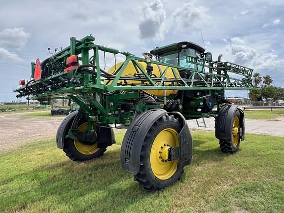 Image of John Deere R4023 equipment image 3