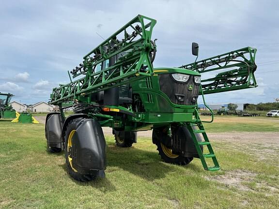 Image of John Deere R4023 equipment image 1