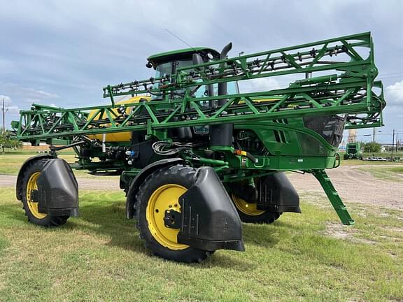 Image of John Deere R4023 equipment image 2