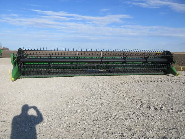 Image of John Deere RD30F equipment image 2