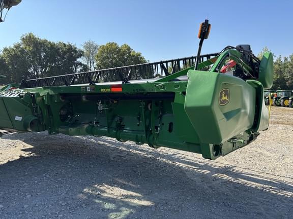 Image of John Deere RD30F equipment image 4