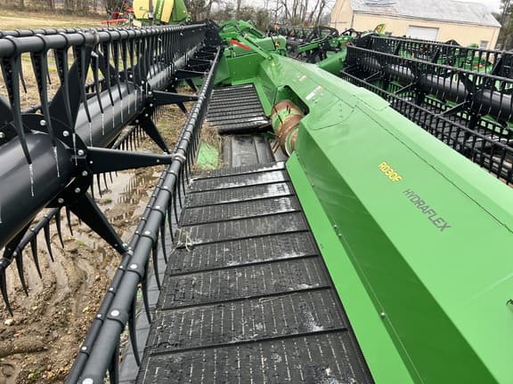 Image of John Deere RD30F equipment image 3