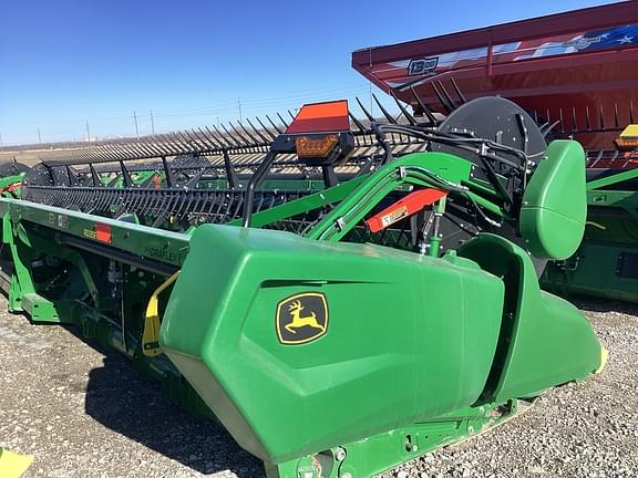 Image of John Deere RD30F equipment image 2