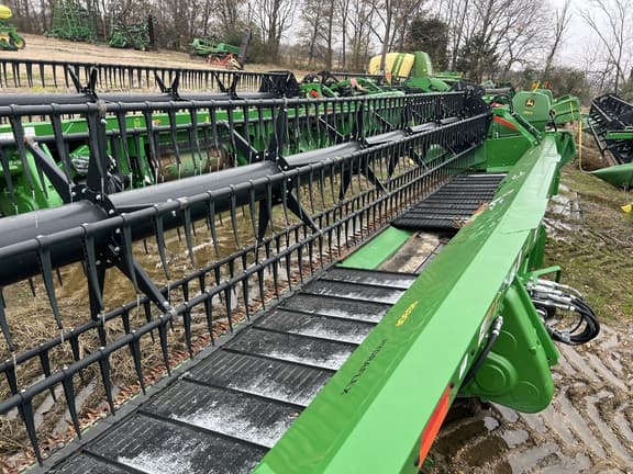 Image of John Deere RD30F equipment image 2