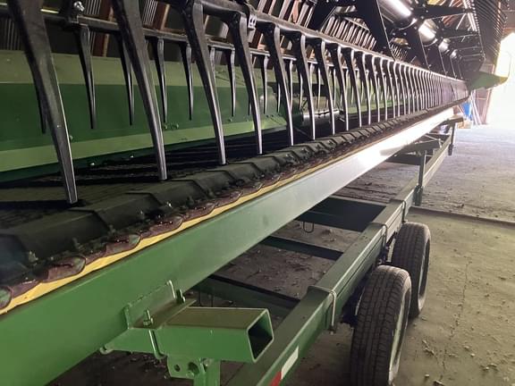 Image of John Deere RD35F equipment image 4