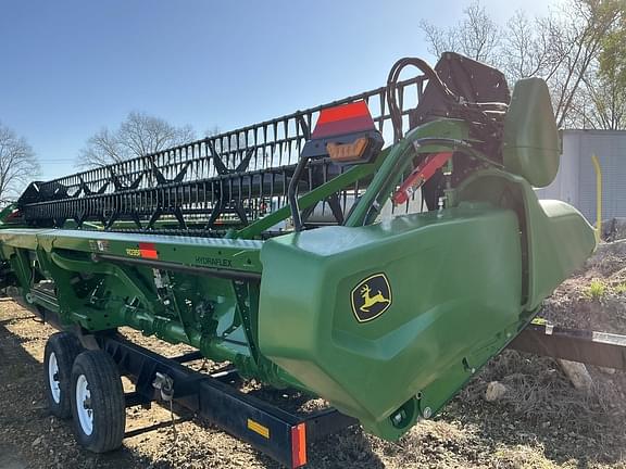 Image of John Deere RD35F equipment image 4