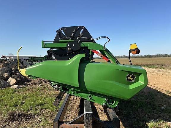 Image of John Deere RD35F equipment image 1