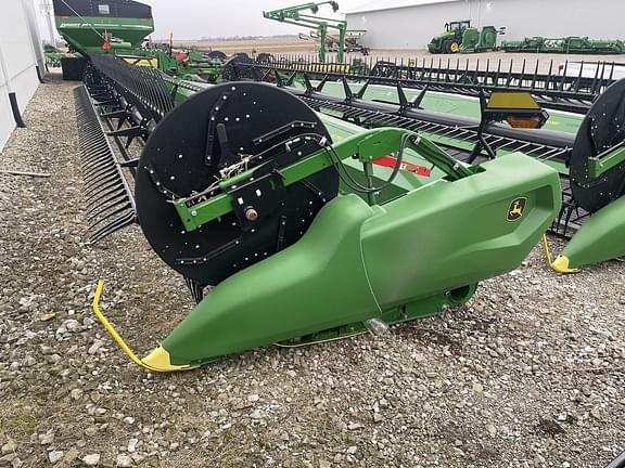 Image of John Deere RD35F equipment image 3