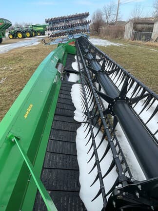 Image of John Deere RD35F equipment image 2