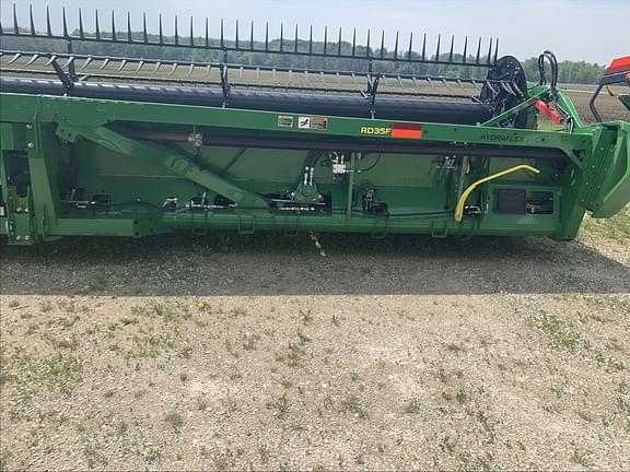 Image of John Deere RD35F equipment image 4