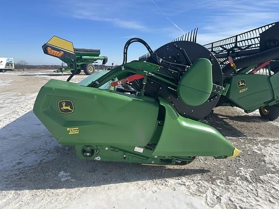 Image of John Deere RD35F equipment image 4