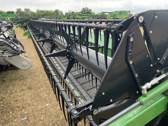 Main image John Deere RD35F
