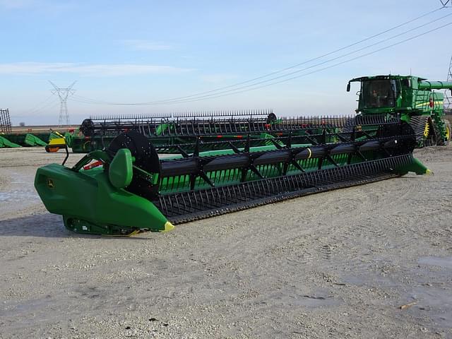 Image of John Deere RD35F equipment image 3