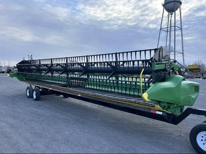 Main image John Deere RD35F